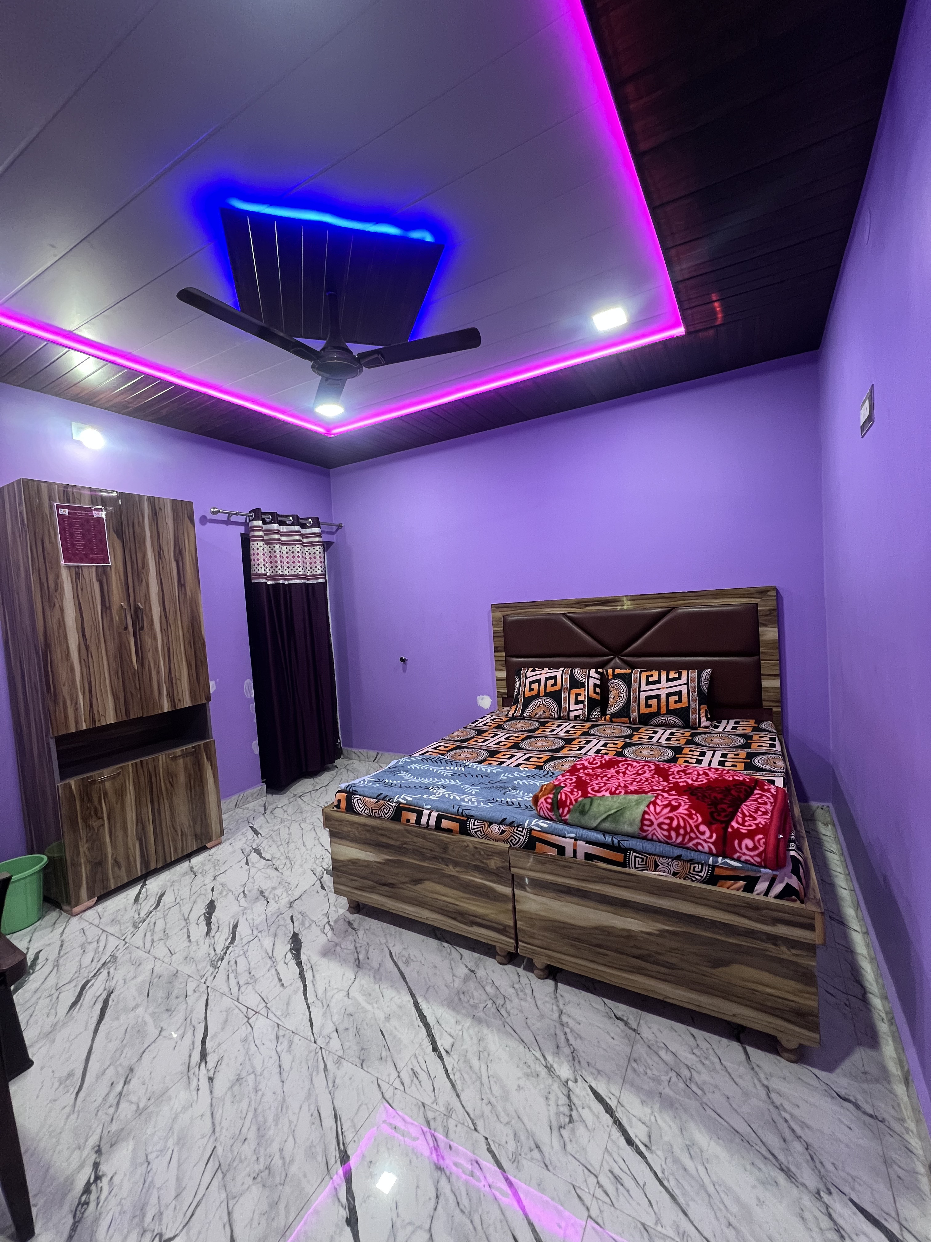 Comfortable bedroom layout